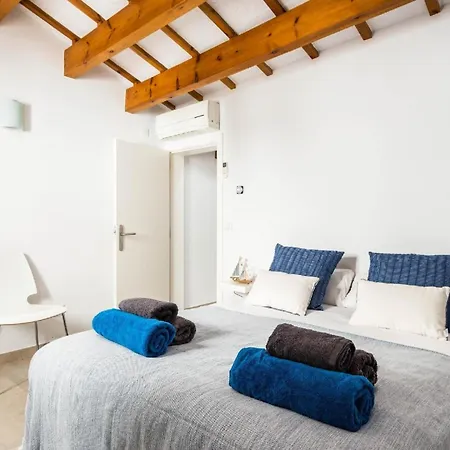 Hébergement de vacances Ferienhaus Fuer 4 Personen Ca 120 Qm In Ciutadella, Menorca Westkueste Von Menorca